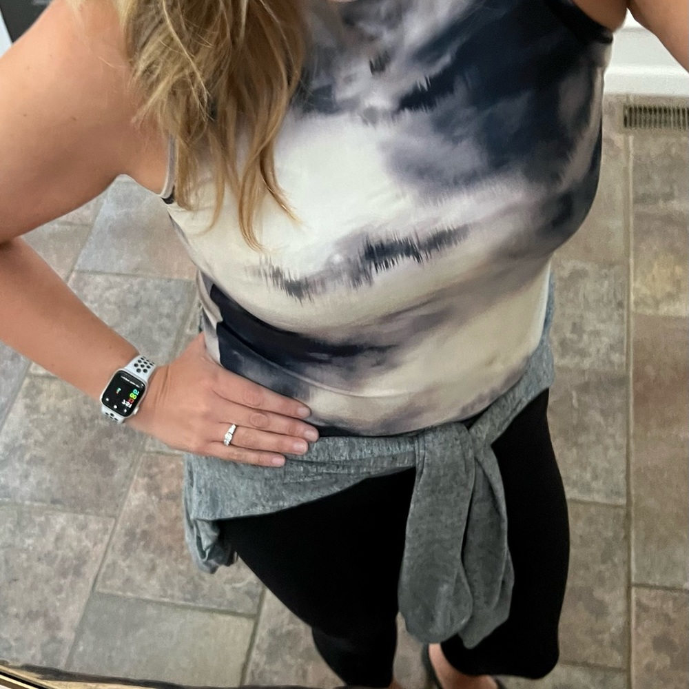Calia workout tank. Size Large. Abstract tan, black cream tones